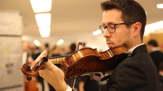 Elbphilharmonie Orchester © NDR Foto: Yaltah Worlitzsch