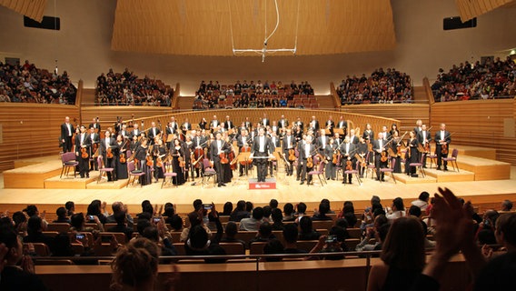 Elbphilharmonie Orchester © NDR Foto: Yaltah Worlitzsch