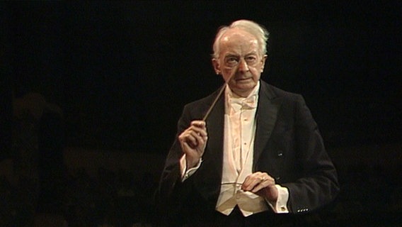 Günter Wand dirigiert im Jahr 1985 Schuberts Sinfonie Nr. 8. © NDR EO Foto: Screenshot