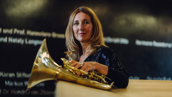 Claudia Strenkert, Solo-Hornistin des NDR Elbphilharmonie Orchesters © NDR, Jewgeni Roppel Foto: Jewgeni Roppel