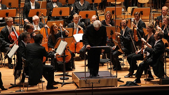 Applaus für den Maestro. © NDR Foto: Marcus Krüger