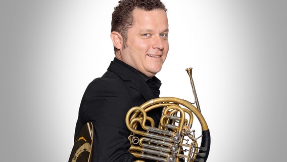 Dave Claessen, Hornist des NDR Elbphilharmonie Orchesters © NDR, Julia Knop Foto: Julia Knop