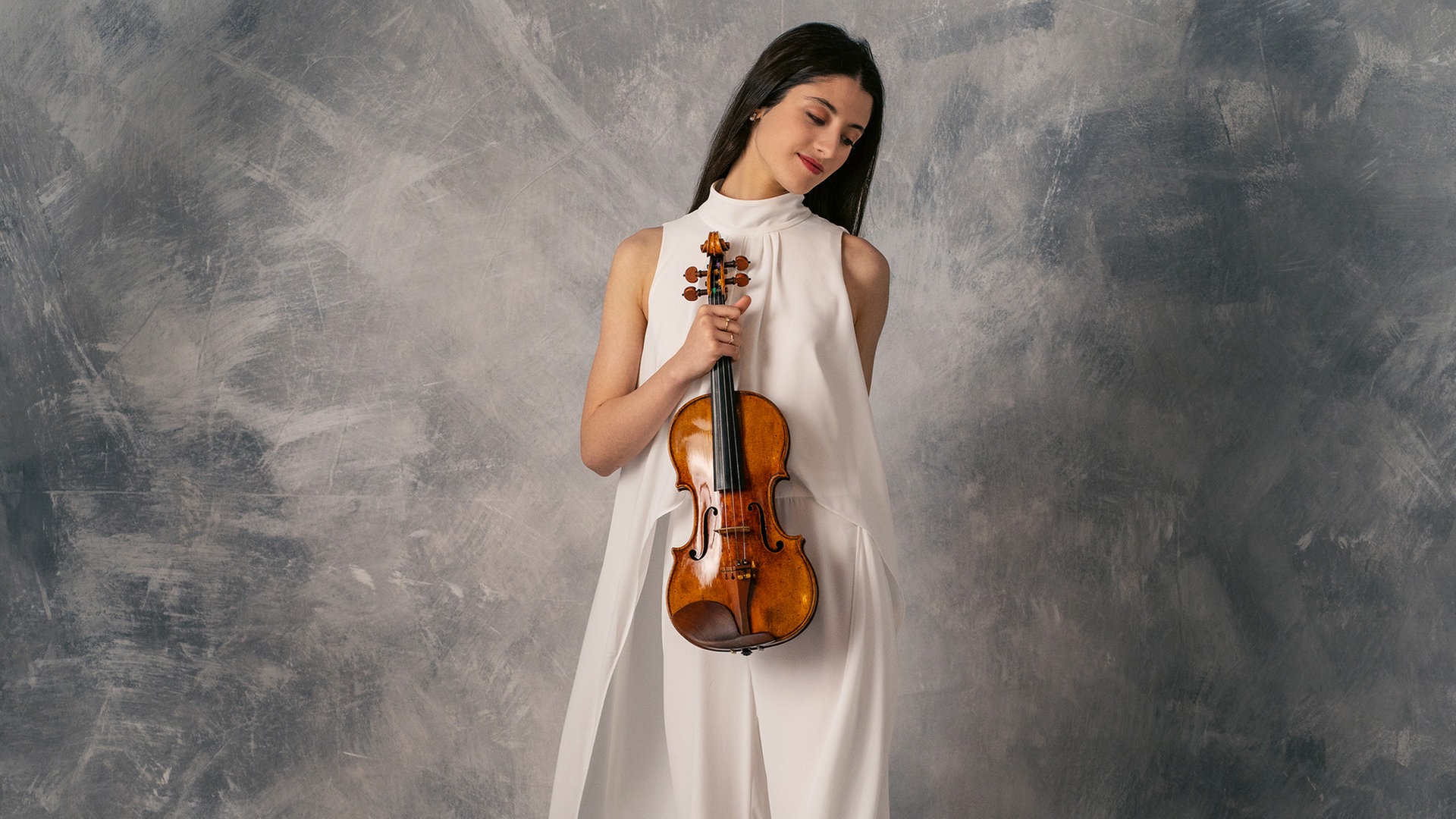 Violinistin María Dueñas im Porträt © Felix Broede 