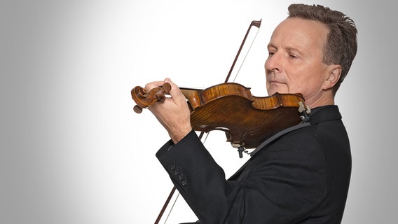 Florin Paul, Konzertmeister des NDR Elbphilharmonie Orchesters © NDR, Julia Knop Foto: Julia Knop