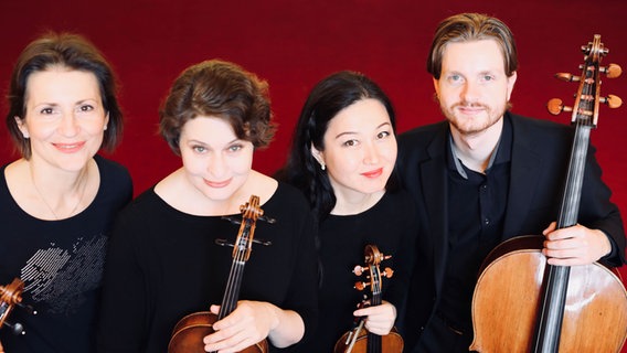 Das Elphier-Quartett: Alla Rutter, Ljudmila Minnibaeva, Yihua Jin-Mengel, Phillip Wentrup (v.l.n.r.) © Elphier Quartett / Adrian Díaz Martínez Foto: Adrian Díaz Martínez