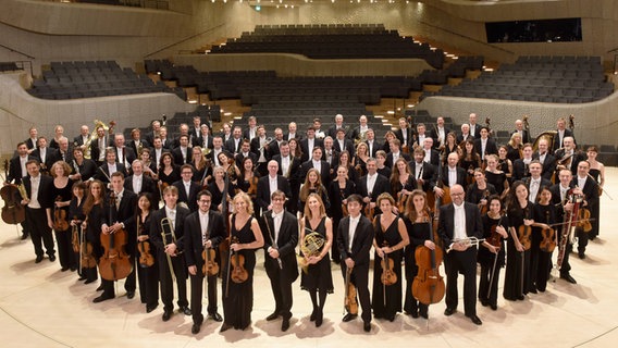 Das NDR Elbphilharmonie Orchester im Großen Saal der Elbphilharmonie. © NDR Foto: Michael Zapf