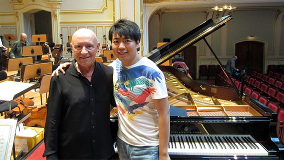Christoph Eschenbach und Lang Lang in der Hamburger Laeiszhalle. © NDR Sinfonieorchester 