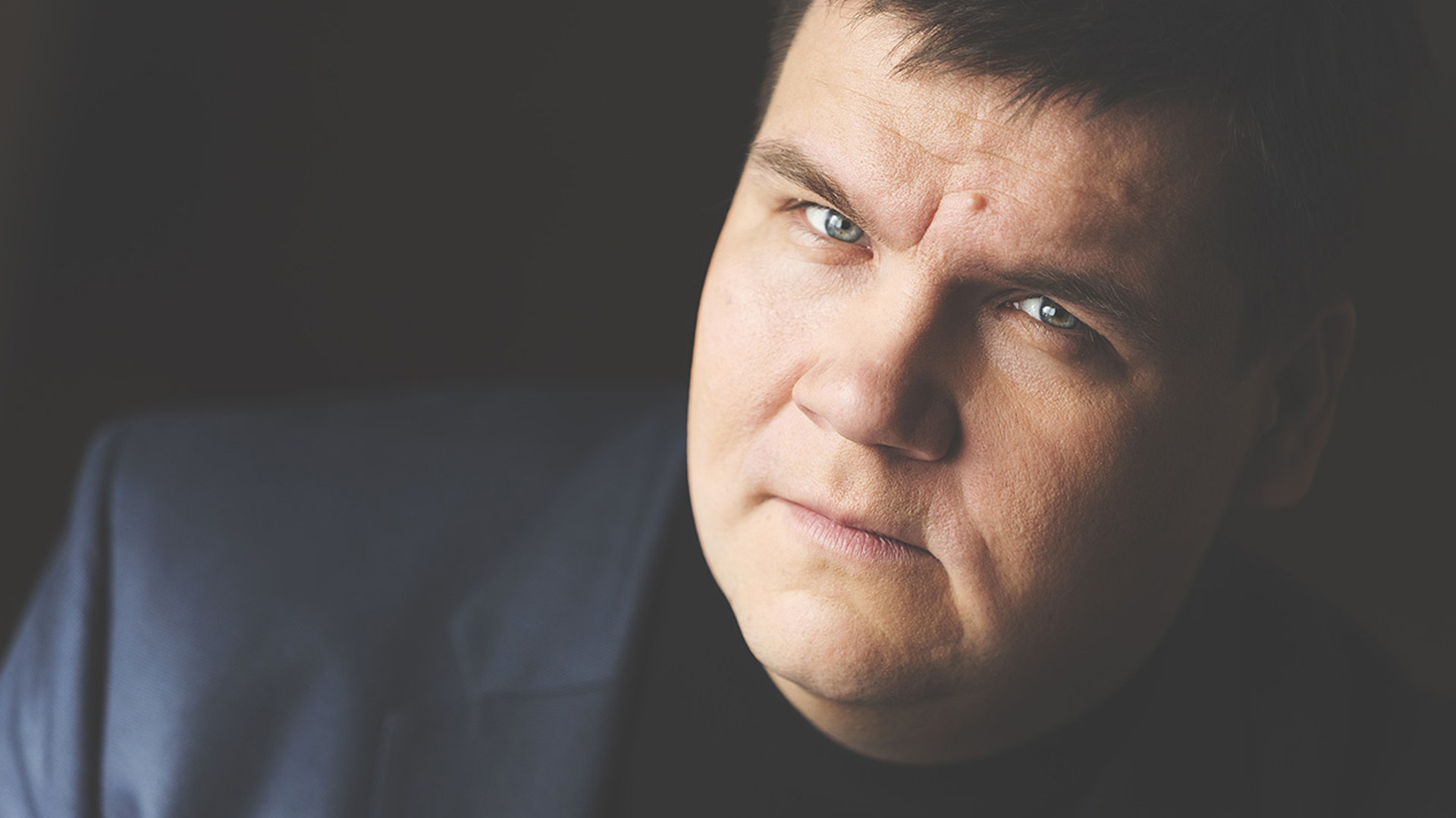 Dirigent Andris Poga im Porträt © Janis Porietis Foto: Janis Porietis