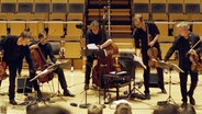 Konzertszene: Das Ensemble gstrings auf der Bühne des Rolf-Liebermann-Studios © NDR 