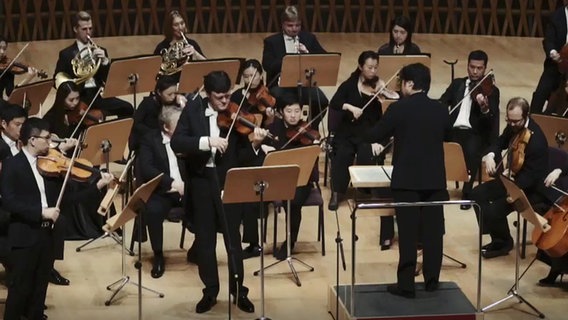 Screenshot: Musiker des NDR EO zu Besuch in Shanghai © Shanghai Orchestra Academy 