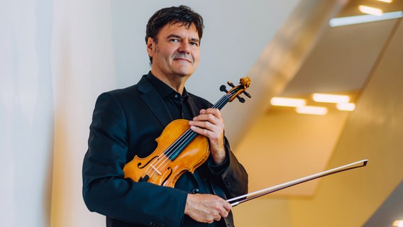 Stefan Wagner, Erster Konzertmeister des NDR Elbphilharmonie Orchesters © NDR, Jewgeni Roppel Foto: Jewgeni Roppel