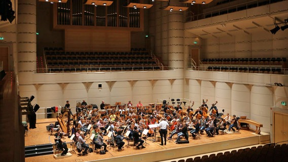 Impressionen von der Tournee mit Arabella Steinbacher, hier aus Dortmund. © NDR Sinfonieorchester 