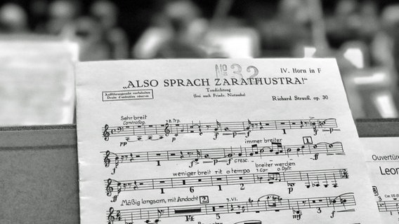 Noten von Strauss "Also sprach Zarathustra". © NDR Foto: Anna Novák