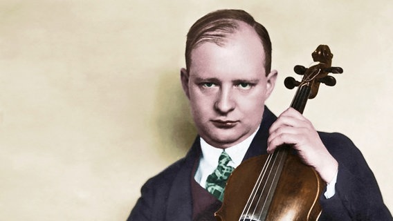 Paul Hindemith mit Bratsche / Foto um 1930 © picture alliance / akg 