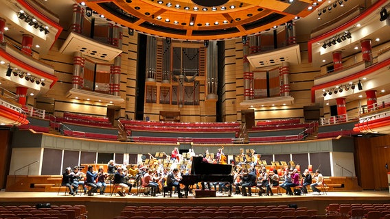 Die NDR Radiophilharmonie in der Symphony Hall Birmingham © Nele Haller Foto: Nele Haller