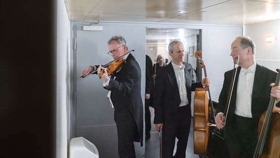 Brahms-Festival: Das Konzert der NDR Radiophilharmonie mit den Geschwistern Tetzlaff am 17. März 2023 © NDR Foto: Micha Neugebauer