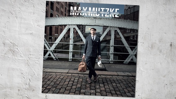 CD-Cover: Max Mutzke & NDR Radiophilharmonie "Experience" © Sony Music Entertainment Germany GmbH 