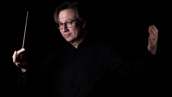 Dirigent David Stern © NDR Foto: Maria Rosenblatt
