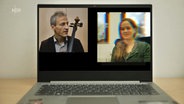 Cellist Jan Hendrik Rübel und Geigerin Catherine Myerscough auf einem Laptopbildschirm © NDR 
