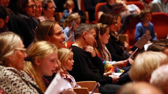 Eindrücke vom Weihnachtskonzert für Kinder der NDR Radiophilharmonie © NDR Foto: Christian Wyrwa