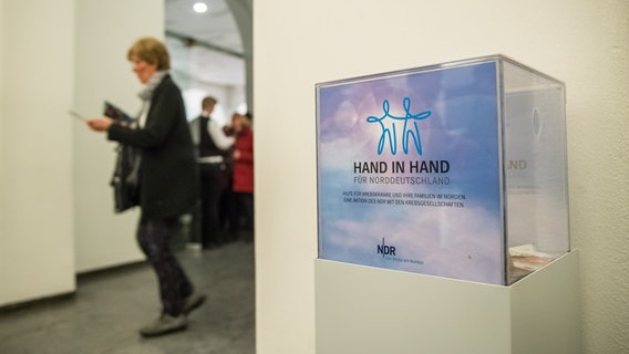 Die Aktion Hand in Hand für Norddeutschland unterstützt die Krebsgesellschaften im Norden © NDR Foto: Axel Herzig