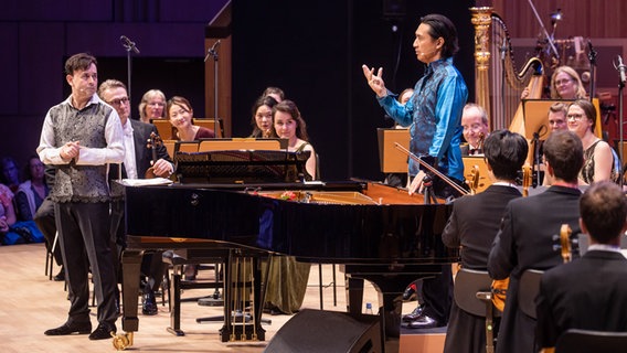 Igusdesman und Joo bei einer Show in Hannover im Großen Sendesaal des NDR © NDR Foto: Helge Krückeberg