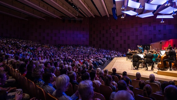 Igusdesman und Joo bei einer Show in Hannover im Großen Sendesaal des NDR © NDR Foto: Helge Krückeberg