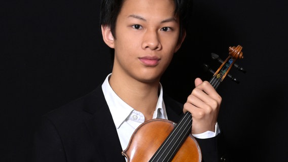 Qingzhu Weng, Violinist © Live Music Now Foto: Hans Schaper