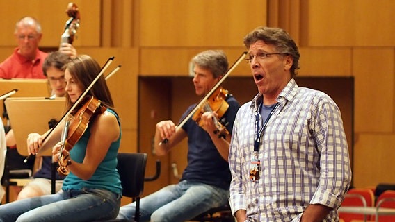 Thomas Hampson bei der ersten Tutti-Probe zu "La Traviata" © NDR Foto: Amrei Flechsig