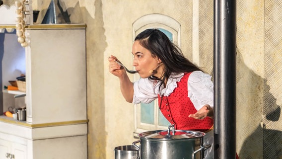 Das Musiktheater "Rossninis Notenküche" in Grundschulen in Schleswig-Holstein © Förde.news Foto: Heiko Thomsen