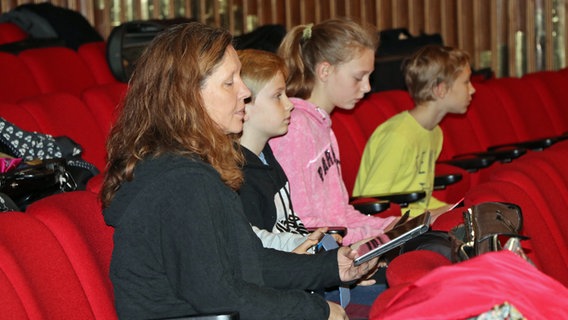 Die Beethoven-Scouts beim Sampling-Workshop © NDR / Sophie Brunner Foto: Sophie Brunner