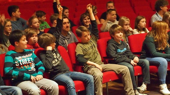 Schüler im Kleinen Sendesaal © NDR Radiophilharmonie Foto: Amrei Flechsig