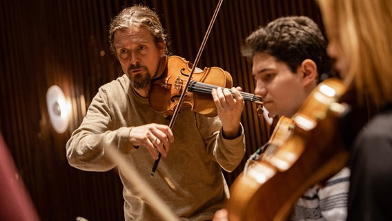 Workshop mit Christian Tetzlaff © NDR / Helge Krückeberg Foto: Helge Krückeberg