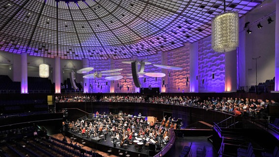 Probe für Brittens "War Requiem" im Kuppelsaal Hannover © Carsten P. Schulze Foto: Carsten P. Schulze