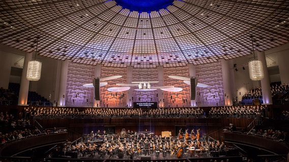 Brittens "War Requiem" im Kuppelsaal Hannover © NDR / Helge Krückeberg Foto: Helge Krückeberg