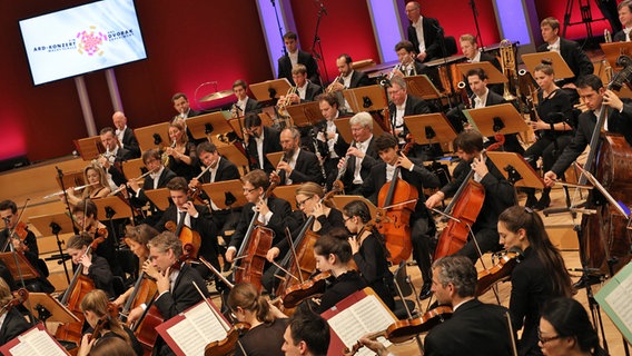 Musiker der NDR Sinfonieorchesters spielen im Rolf-Liebermann-Studio. © NDR Sinfonieorchester Foto: Marcus Krüger