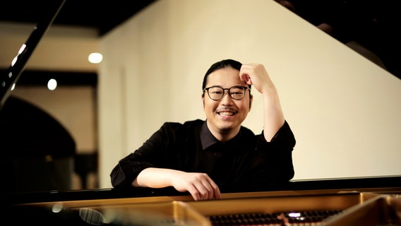 Pianist Kyohei Sorita im Porträt © NDR, Shumpei Ohsugi Foto: Shumpei Ohsugi