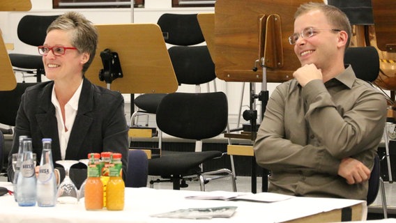 Marita Prohmann und Philipp Ahmann bei der "NDR Chor Begegnung mit Publikum" in Hamburg. © NDR.de Foto: Kristien Daled