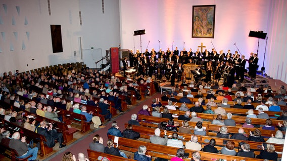 Kirchenraum von St. Nikolai in Hamburg © NDR Foto: Claudia Timmann