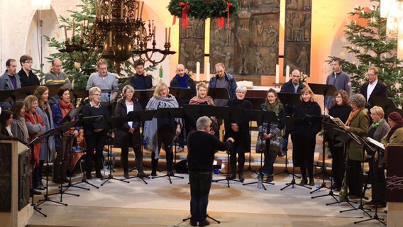 NDR Chor beim Weihnachtskonzert in der Marienkirche Winsen. © NDR Foto: Kristien Daled