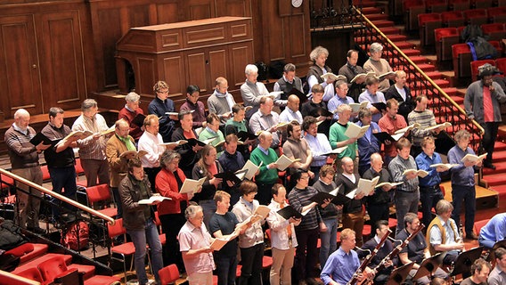 Chorsänger in der Probe zu "Der fliegende Holländer" © NDR Chor Foto: Kristien Daled