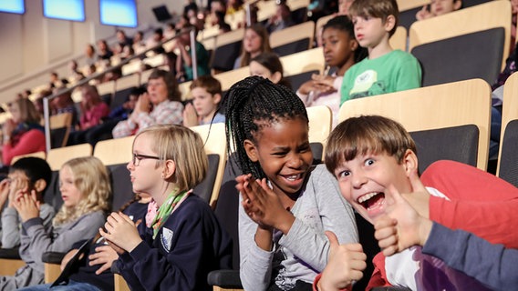 Szene aus dem Konzert statt Schule mit dem NDR Chor im Oktober 2016 © NDR Foto: Marcus Krüger