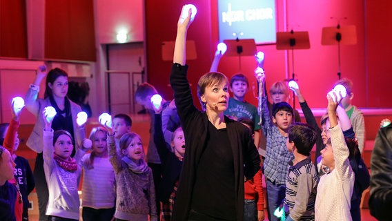 Szene aus dem Konzert statt Schule mit dem NDR Chor im Oktober 2016 © NDR Foto: Marcus Krüger