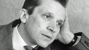 Schwarz-weiß-Porträt des Komponisten Mieczysław Weinberg  (1919-1996) © Olga Rakhalskaya 