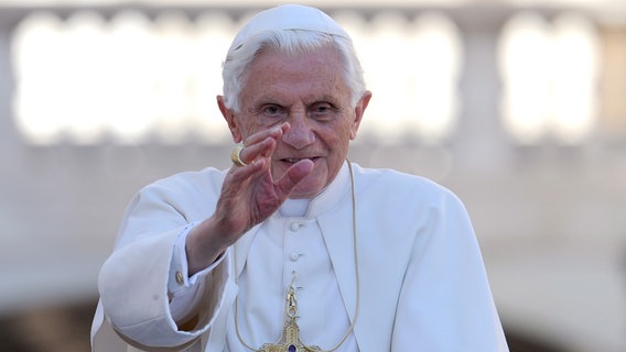 Papst Benedikt XVI. ©  picture alliance Foto: Ettore Ferrari