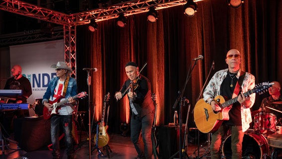 Die Badn City beim Funkhauskonzert in Schwerin © Uwe Pillat 