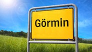 Ortsschild mit der Aufschrift "Görmin" © fotolia.com Foto: Photo-K