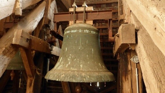 Glocke in der Pinnower Dorfkirche  