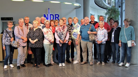 Funkhausführung vom 19. September: Eine Reisegruppe aus Neubrandenbrug und Neustrelitz. © ndr.de Foto: ndr.de