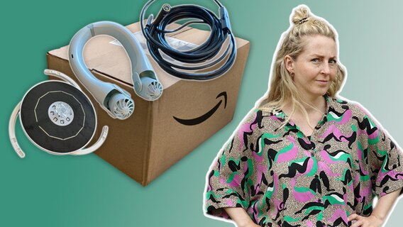 Frau steht rechts im Bild und guckt skeptisch. Links daneben liegt ein Paket und darauf drei verschiedene Produkte. Ein kleiner Brunnen, ein Nackenventilator und eine Teleskop Kamera. © pixabay Foto: ha11ok